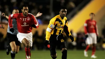Al Ittihad's Mohammed Noor v Al Ahly at 2005 FIFA Club World Cup