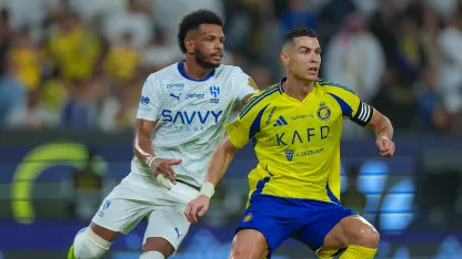 Cristiano Ronaldo and Ali Al Bulayhi battle in capital derby Al Nassr Al Hilal