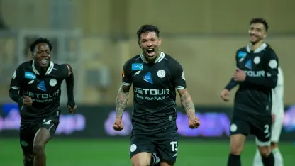 Carlos Junior hits a hat-trick to shoot Al Shabab to win at Al Hazem