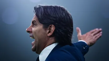 Al Hilal manager Simone Inzaghi v Al Taawoun
