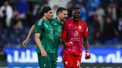 Al Ahli duo Roger Ibanez (L) and Edouard Mendy (R) win RSL awards for April