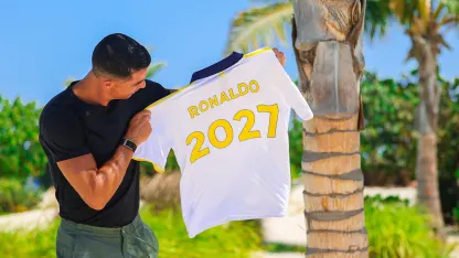 Cristiano Ronaldo with his 2027 Al Nassr jersey