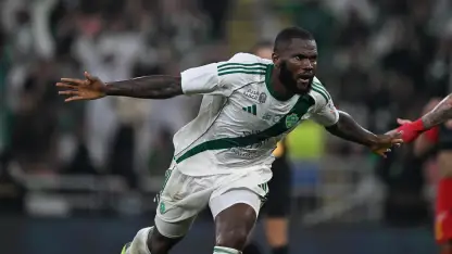 Franck Kessie nets superb winner for 10-man Al Ahli v Al Qadsiah
