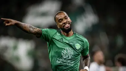 Ivan Toney scores hat-trick for Al Ahli v Al Ettifaq
