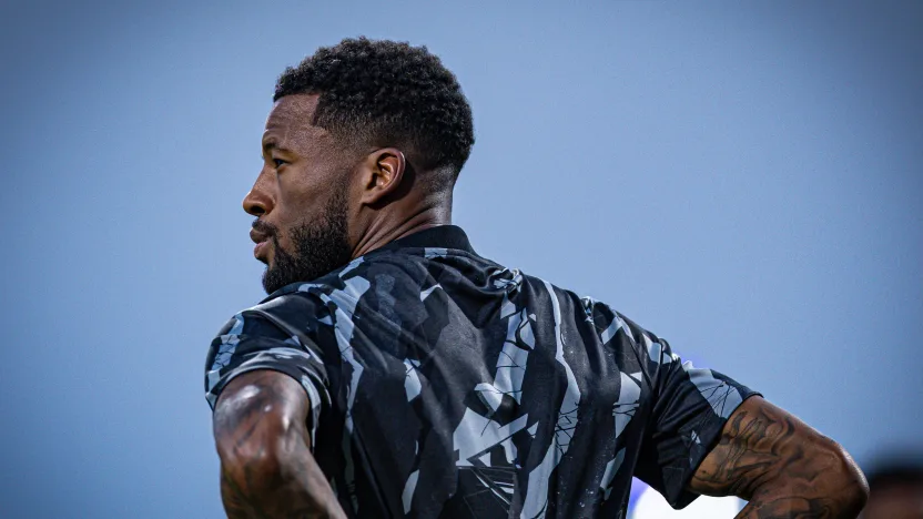 Now at Al Ittihad, Wijnaldum returns to Al Ettifaq 'a legend forever'