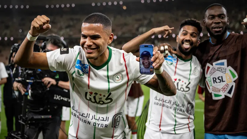 Al Ettifaq's Joao Costa call captain Georginio Wijnaldum to celebrate win at Al Ittihad-825790