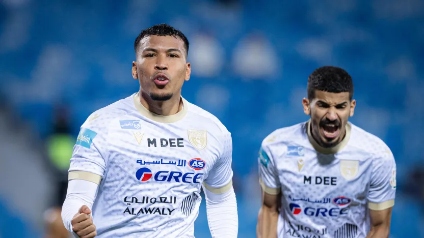 Roger Martinez scores for Al Taawoun at Al Riyadh-825795