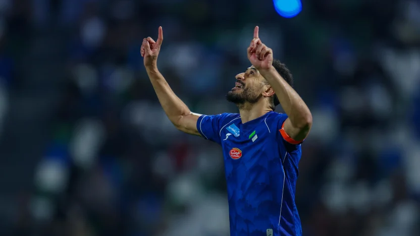 Al Fateh's Mourad Batna scores v Al Riyadh-825342