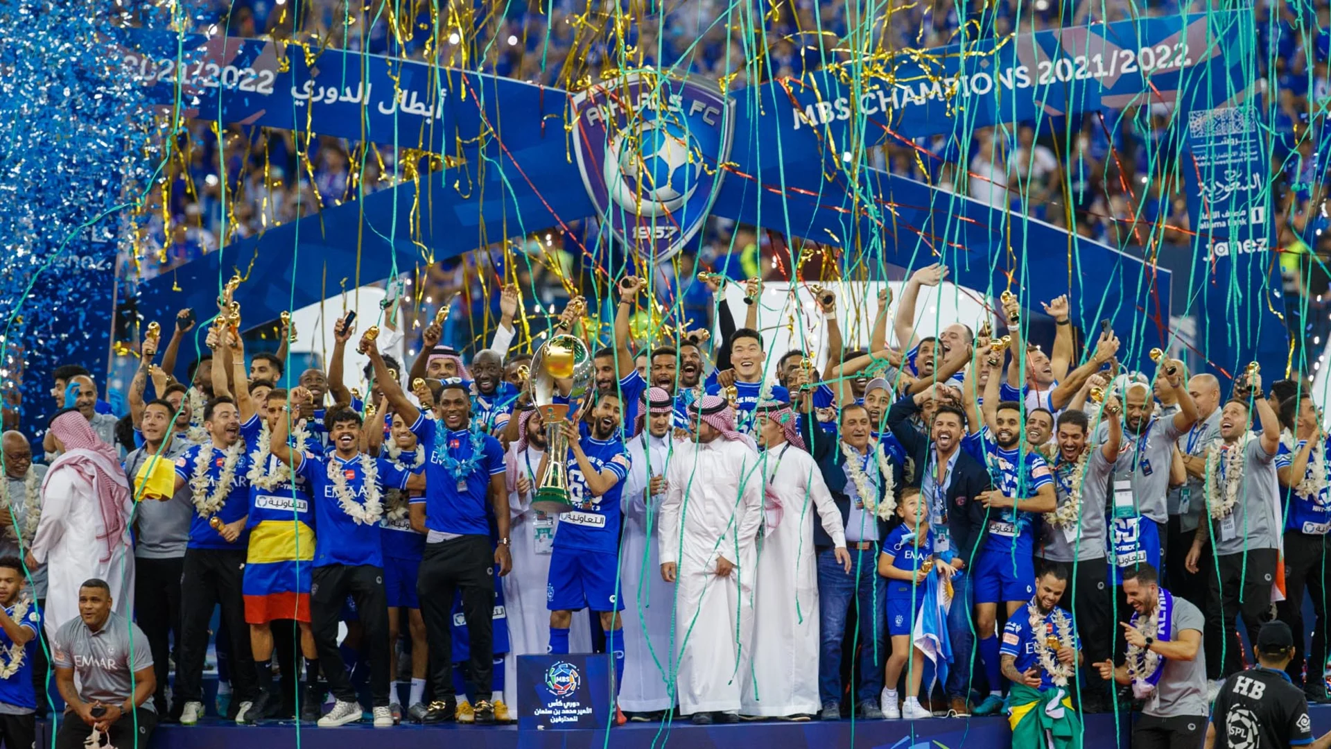 توج الهلال بلقب الدوري بعد انتصاره على الفيصلي في آخر مباراة لهم قبل الهبوط