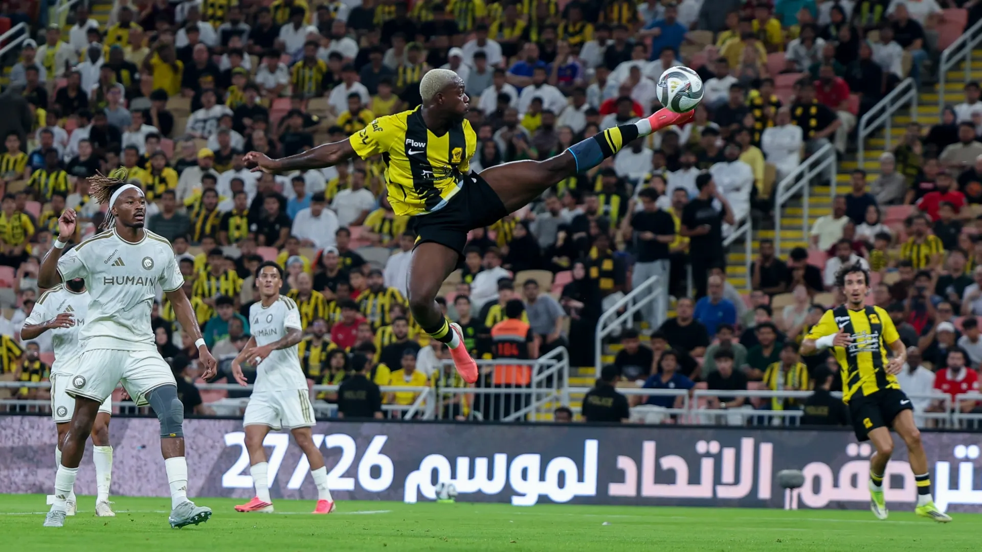 Al Ittihad's George Ilenikhena scores BSF Goal of the Week at home to Al Nassr