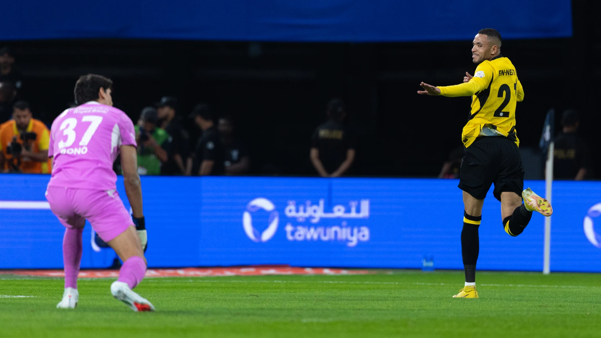 Youssef En Nesyri levels for Al Ittihad in Saudi Clasico past Morocco teammate Yassine Bono