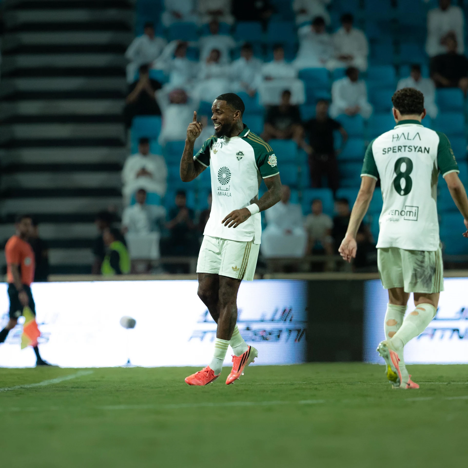 انفرد إيفان توني بالصدارة بهدفه في مرمى الخلود