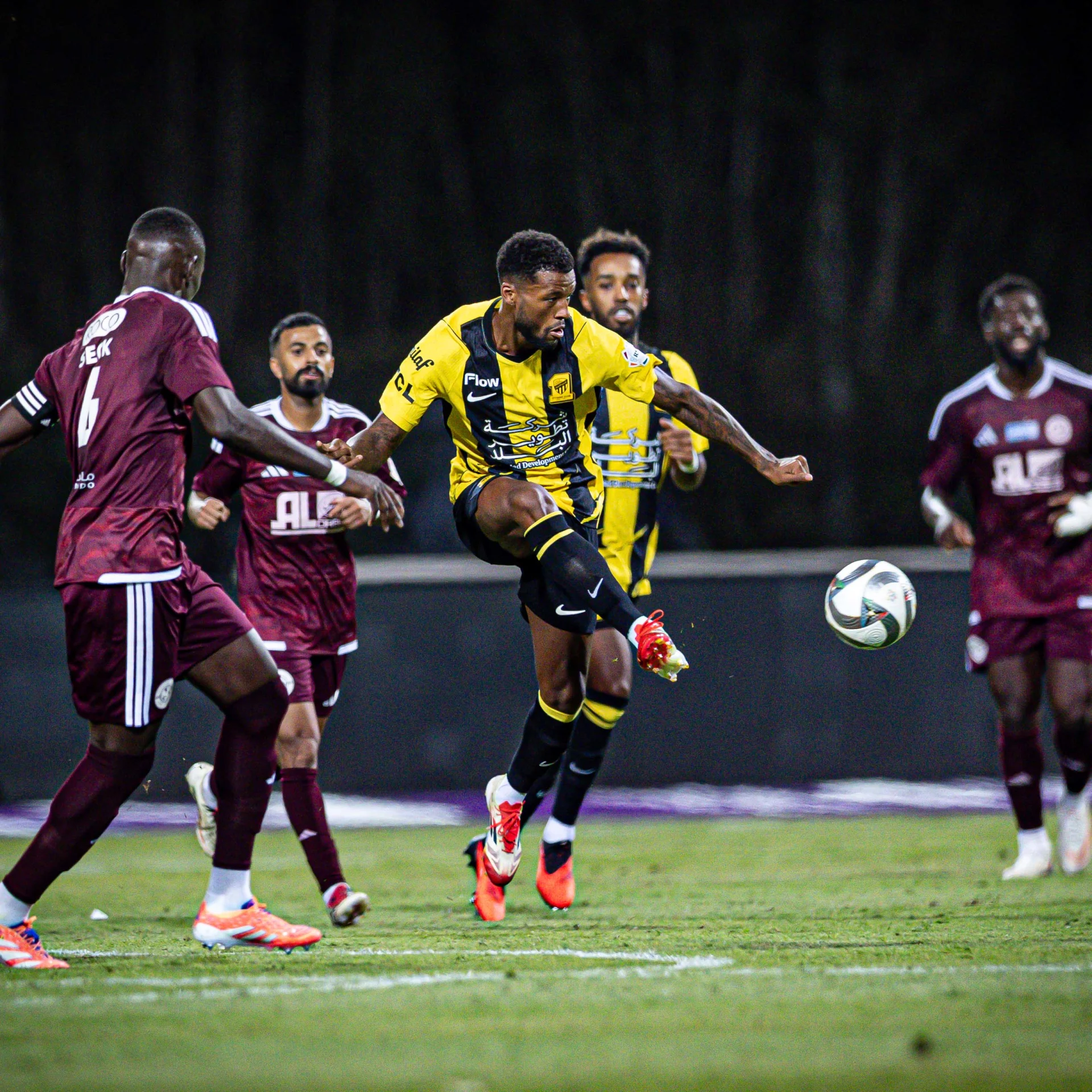 فينالدوم في المباراة الأولى له بشعار الاتحاد