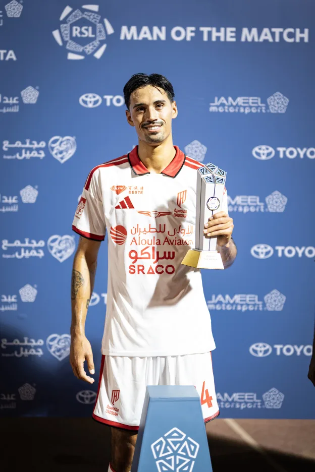 Tijjani Reijnders with his Man of the Match award after Al Qadsiah's win at NEOM SC
