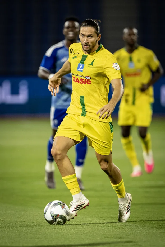 Can Miguel Crespo reignite powerful partnership with Joshua King at Al Khaleej?