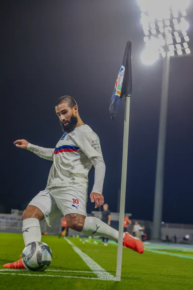 Nabil Fekir in action for Abha against Al Hazem